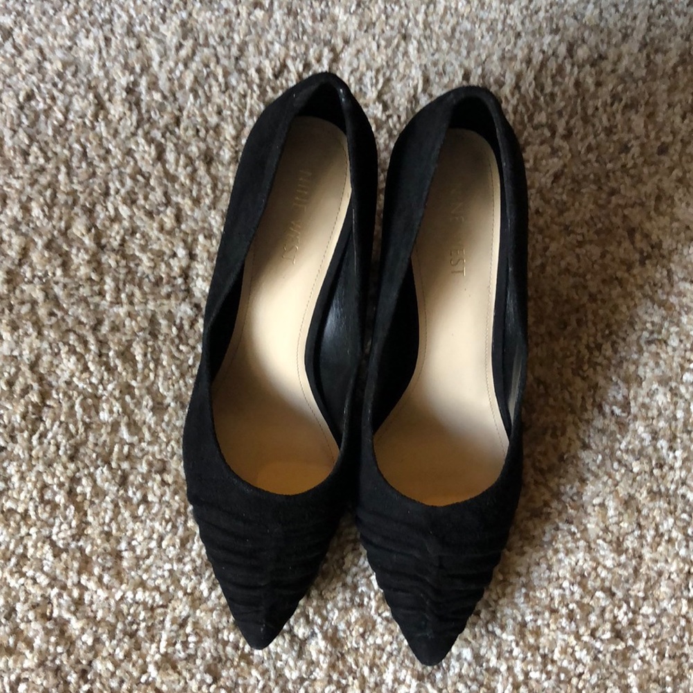 New Nine West black suede block heels, size 8